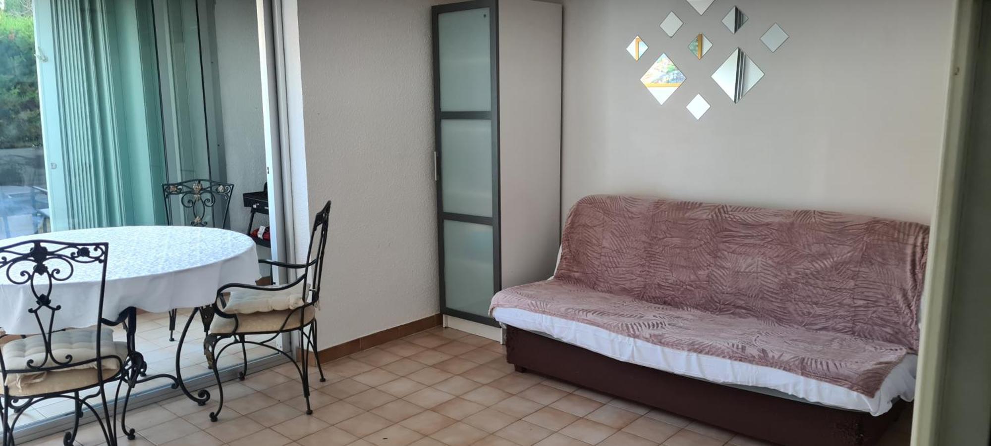 2 Pieces En Rez- De -jardin Apartment *