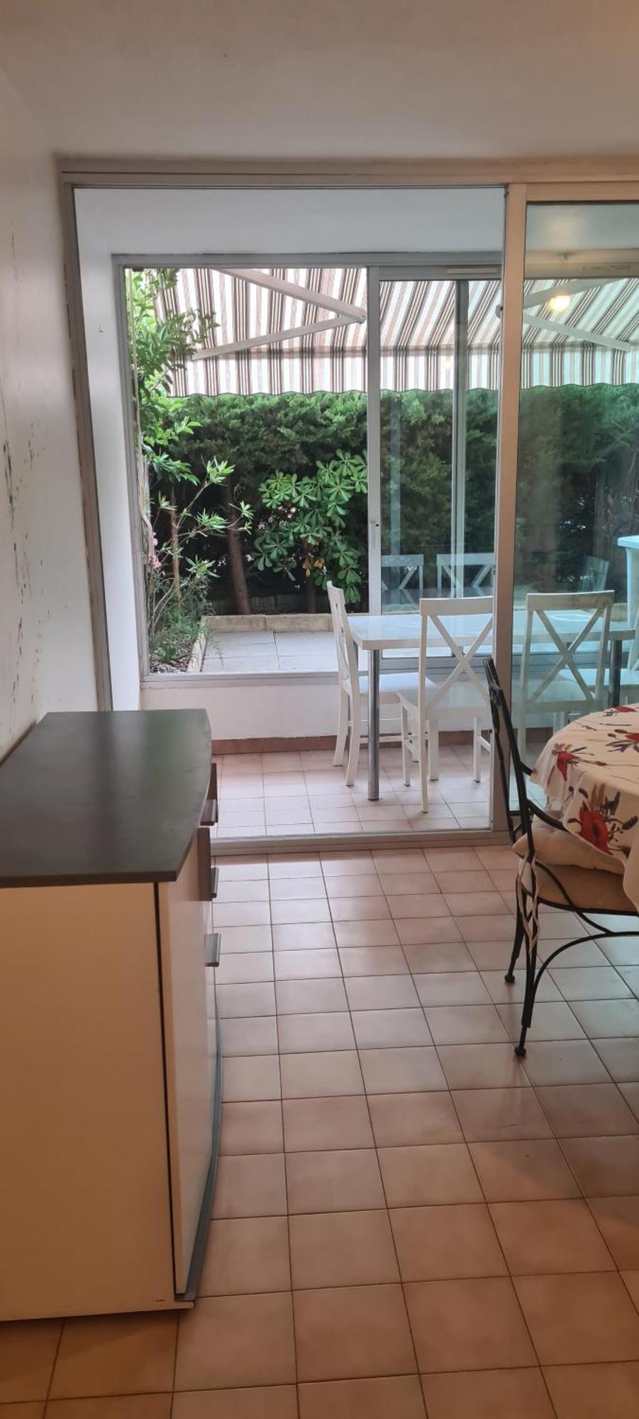 Apartment 2 Pieces En Rez- De -jardin Saint-Raphael (Var)