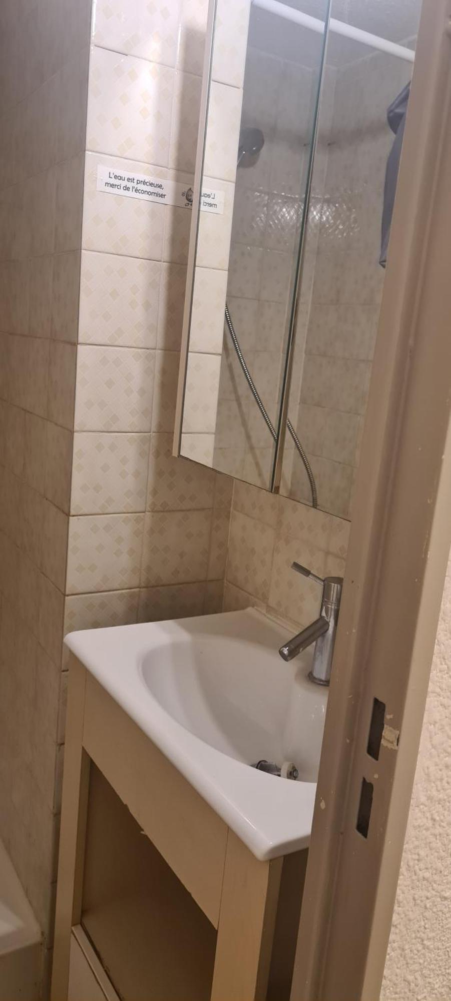 2 Pieces En Rez- De -jardin Apartment